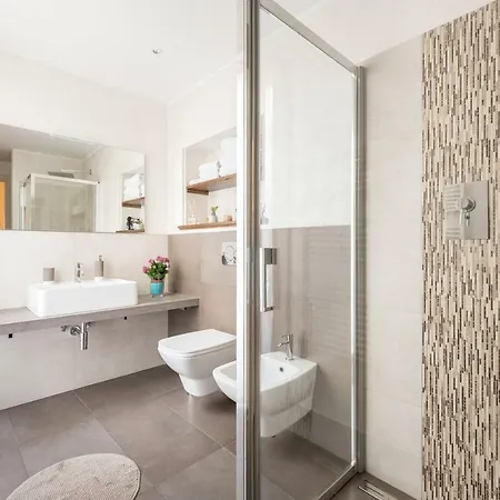 Perseus Apartment *